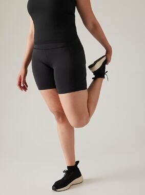 Athleta S black Ultimate Stash High Rise 7" Short biker cycle run gym pocket